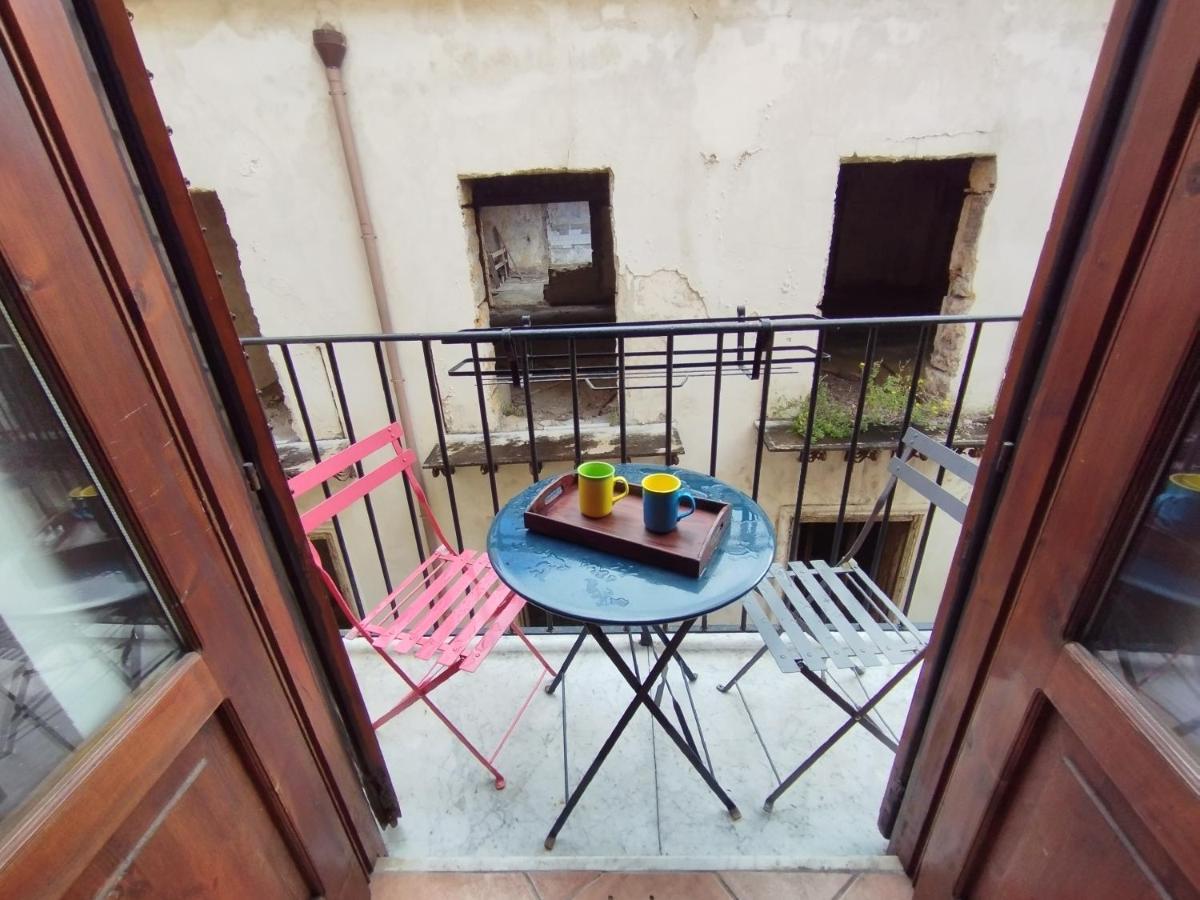 Apartment By The Market باليرمو المظهر الخارجي الصورة